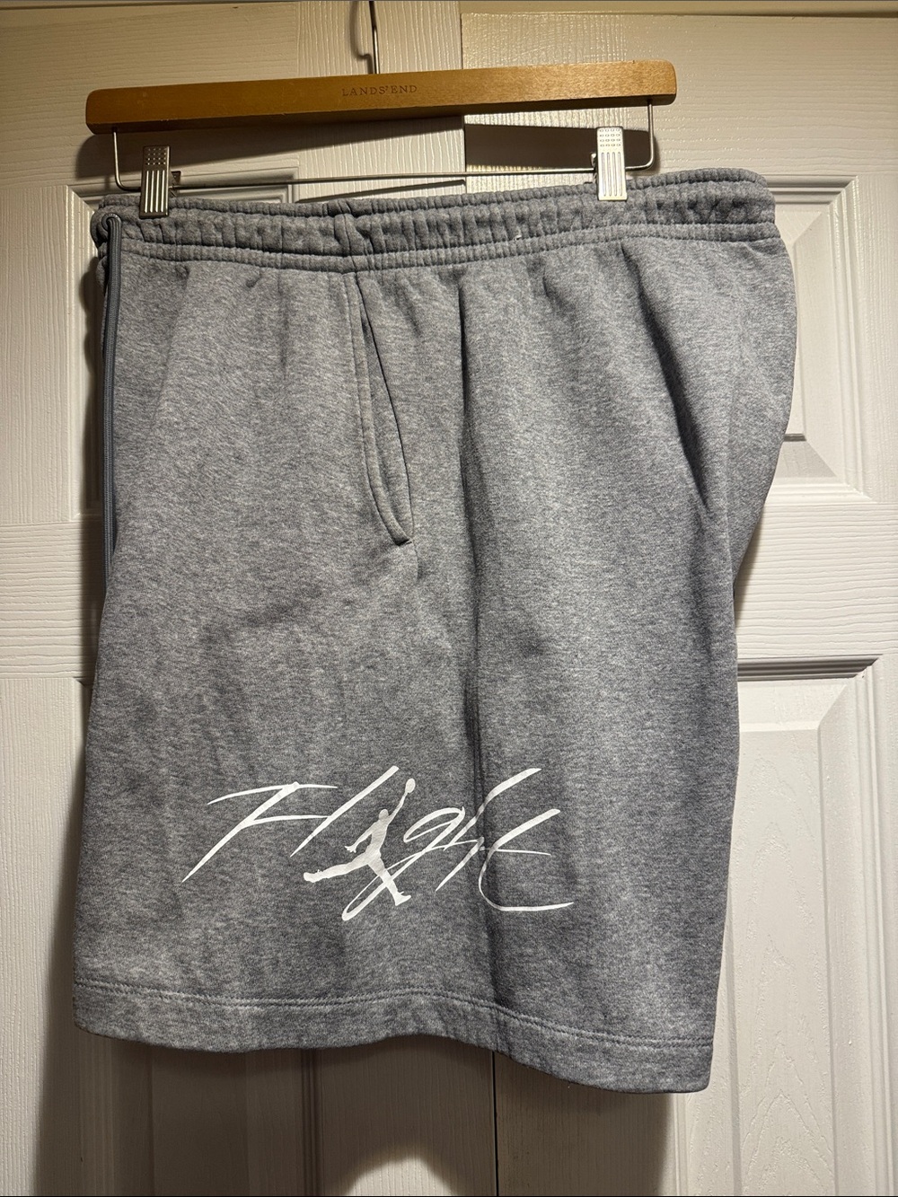 Jordan Men's Gray 'Flight' Fleece Athletic Shorts men Large